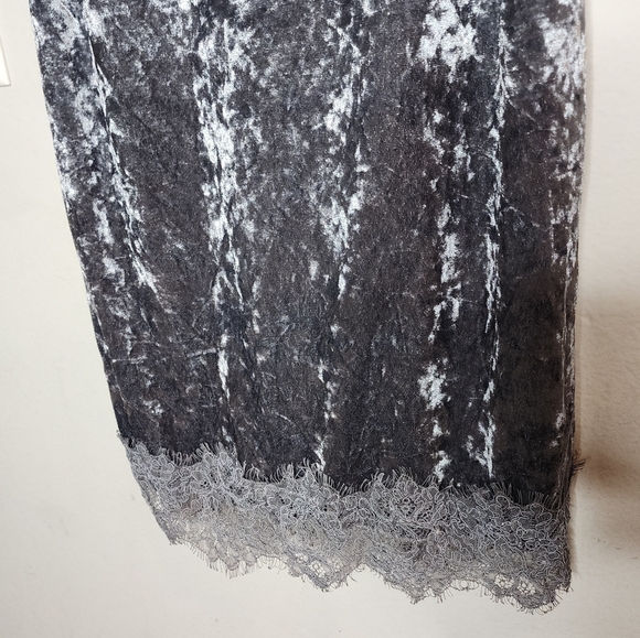 NWT Anthropologie Tessie Grey Velvet Lace Embroidered Sleeveless Slip Dress Sz M - Picture 16 of 16